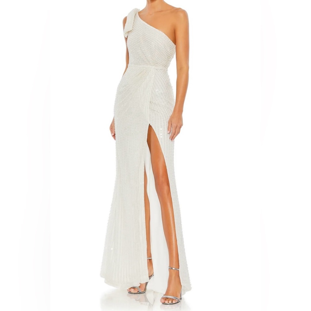 NWT MAC DUGGAL Pearl Embellished Soft Tie One Shoulder Gown Size‎ 8 White